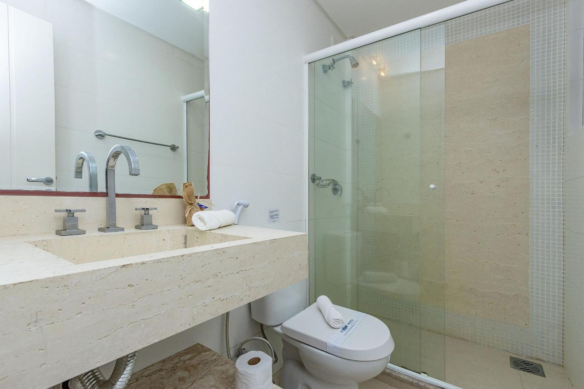 Boulevard 224D - Excelente Apartamento Em Condominio De Luxo No Centro De Bombinhas - Piscina - Jacuzzi - Academia - Portaria 24H. 外观 照片